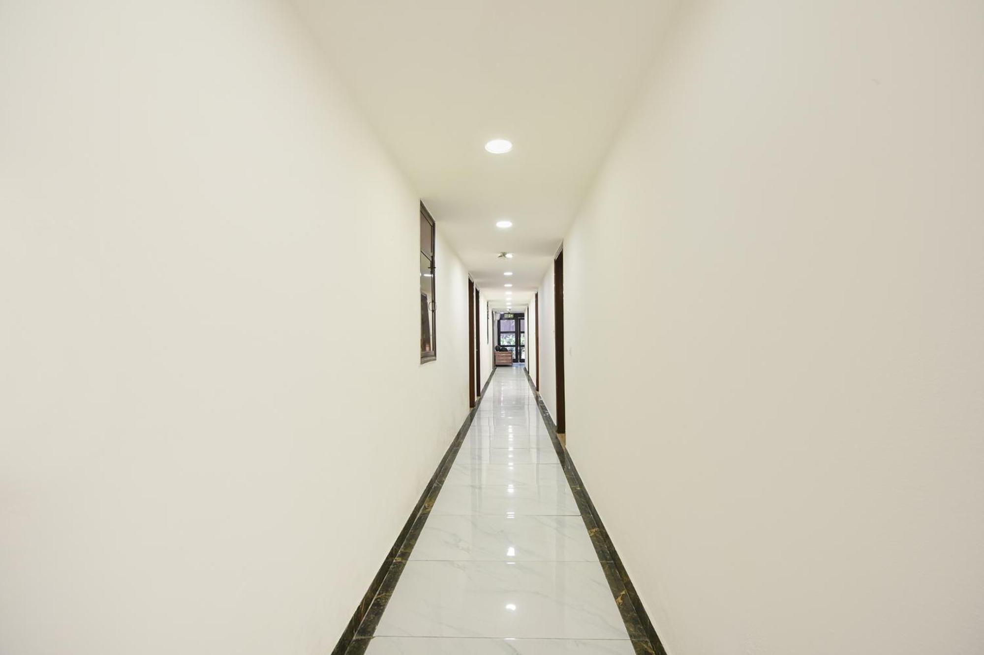 Hotel FabExpress Under Bridge Neu-Delhi Exterior foto
